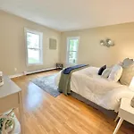 Dream Home Close To The City W 3Baths
